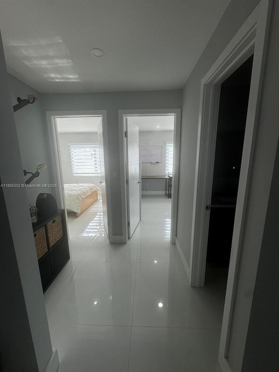 VISTA SUB 1ST ADDN - Residential