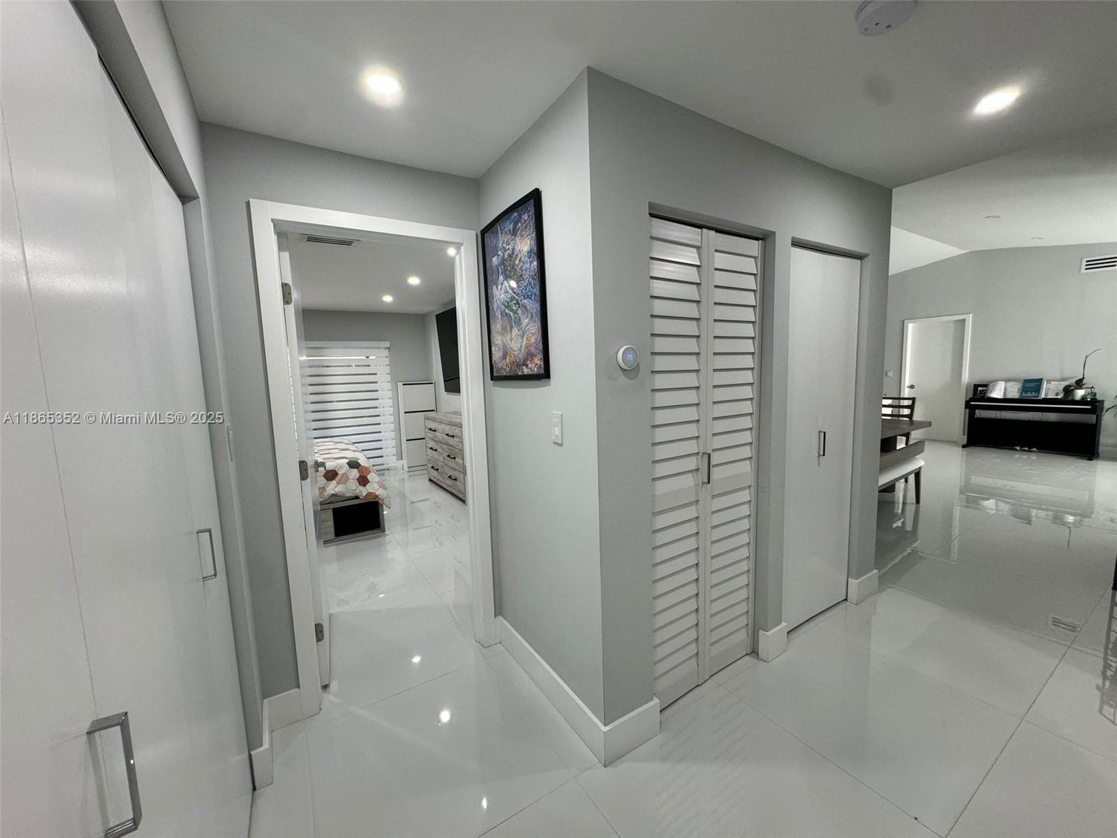 VISTA SUB 1ST ADDN - Residential