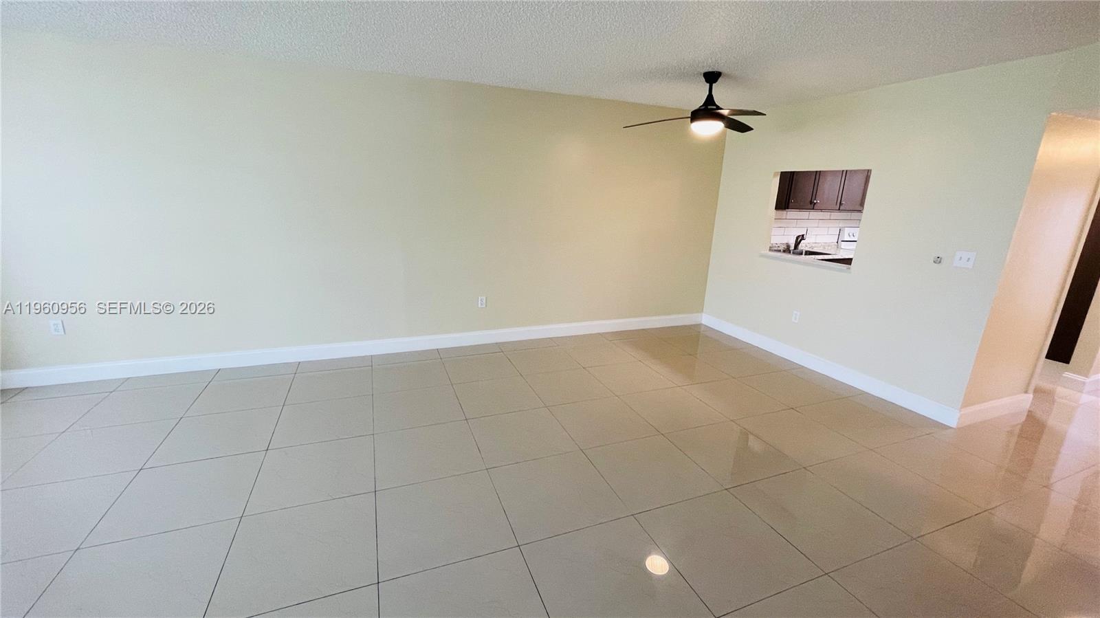 SANDS POINT CONDOMINIUM I - Residential Lease