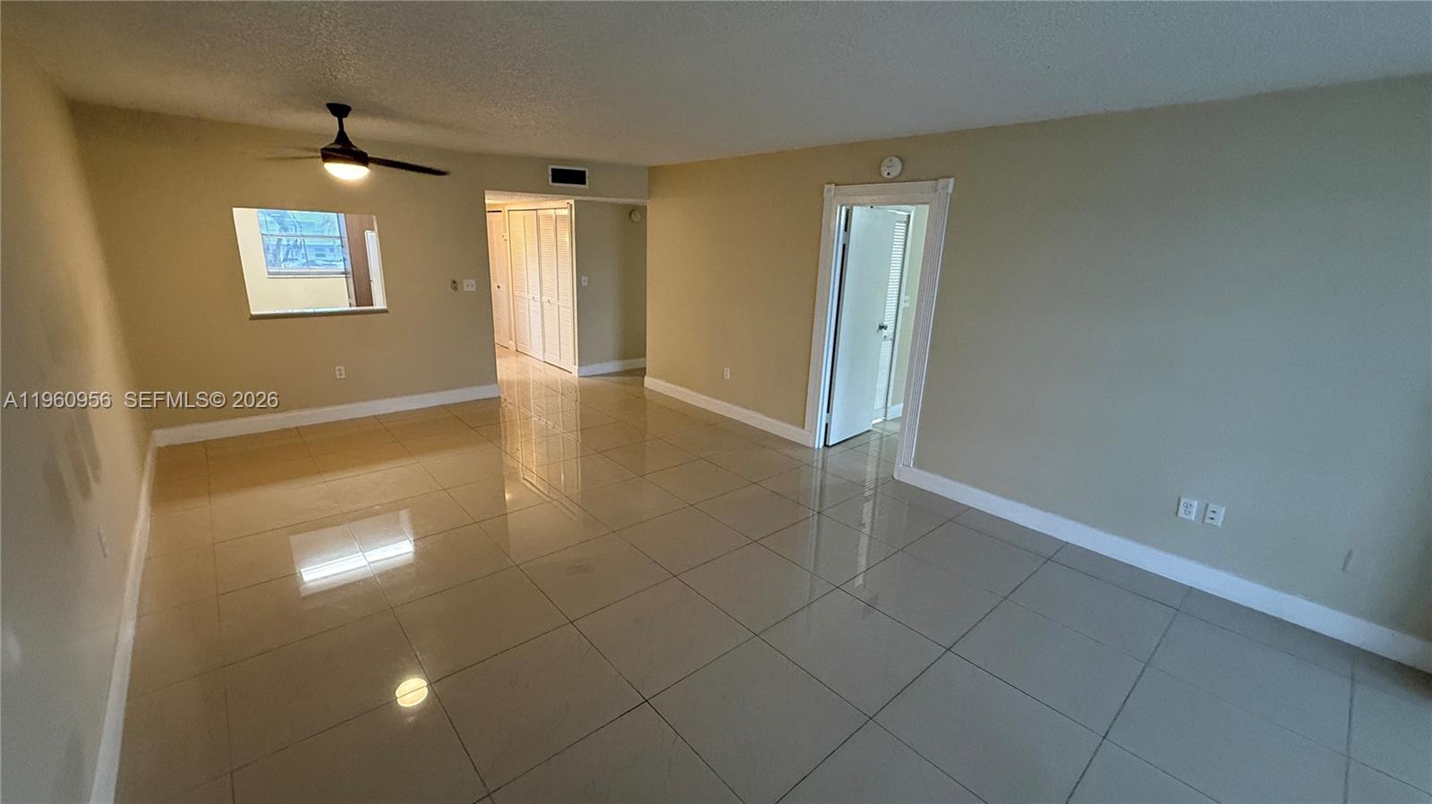 SANDS POINT CONDOMINIUM I - Residential Lease