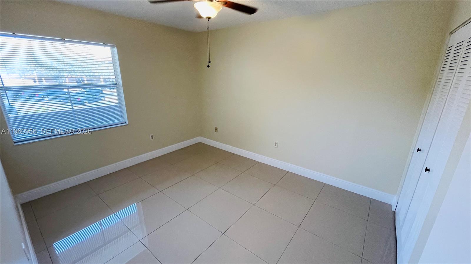 SANDS POINT CONDOMINIUM I - Residential Lease
