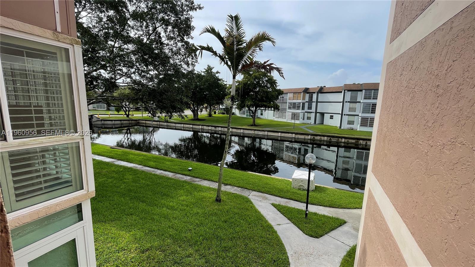 SANDS POINT CONDOMINIUM I - Residential Lease