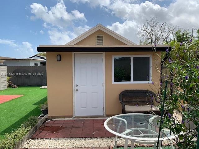 STRAWBERRY FIELD SUB - Residential Lease