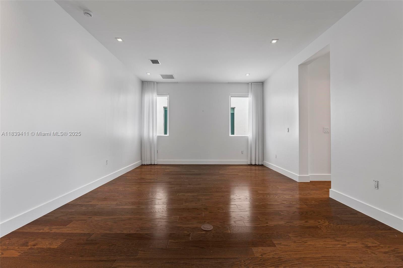 GRAND FLORIDIAN ESTATES - Residential