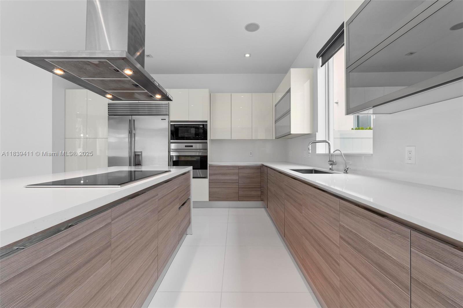 GRAND FLORIDIAN ESTATES - Residential