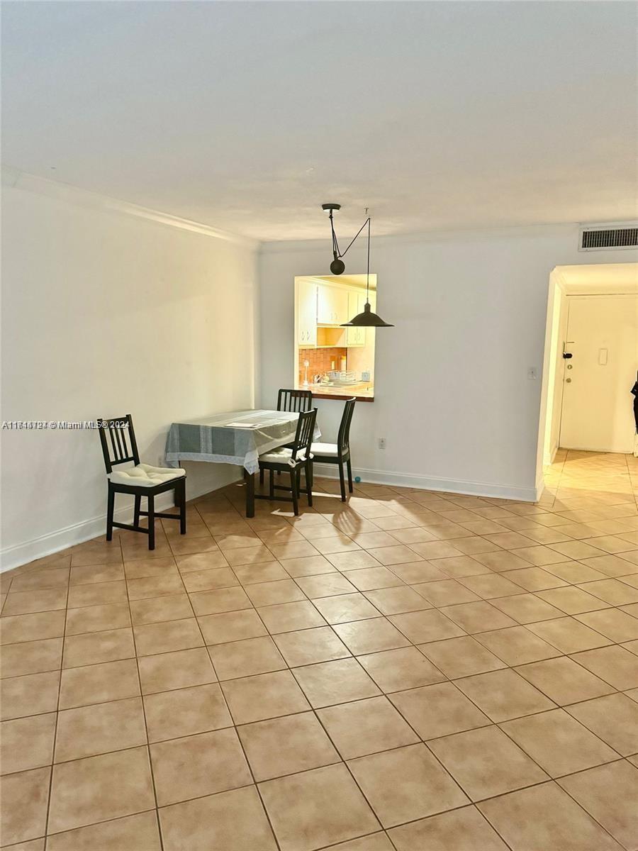 Rental Property at 1351 Ne Miami Gardens Dr 1103E, Miami, Broward County, Florida - Bedrooms: 1 
Bathrooms: 2  - $1,495 MO.