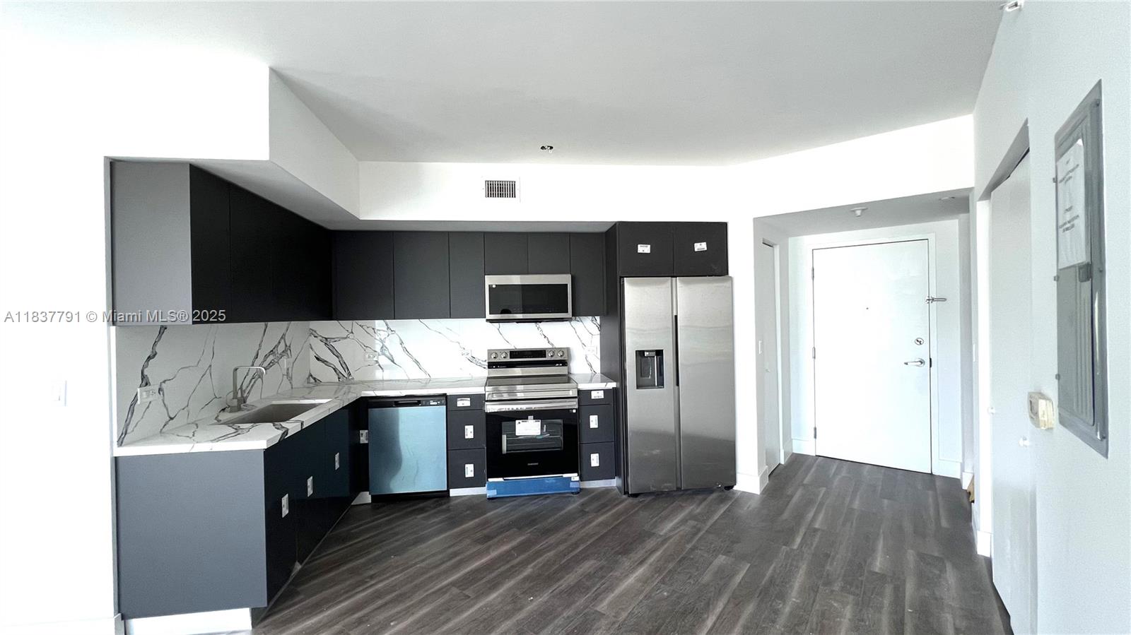 350 S Miami Ave 2401