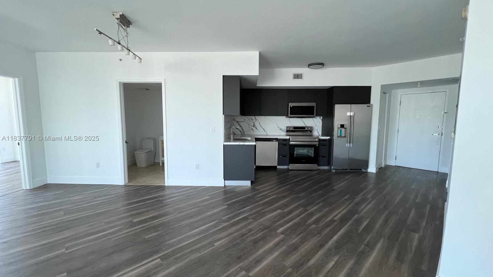 350 S Miami Ave 2401