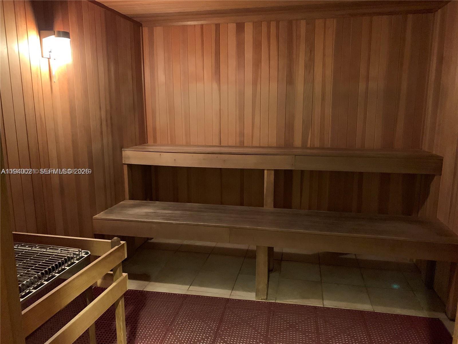 TERRAZAS RIVERPARK VILLAG - Residential Lease