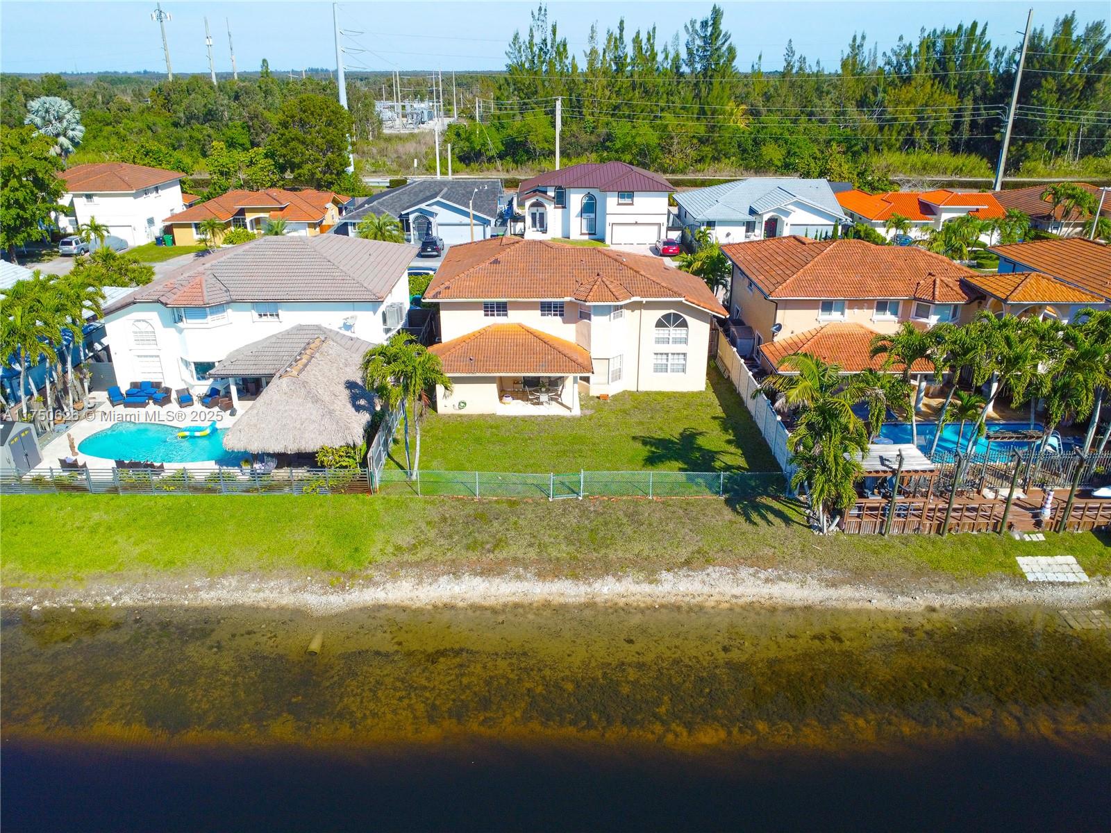 PARK LAKES BY THE MEADOWS - Residential