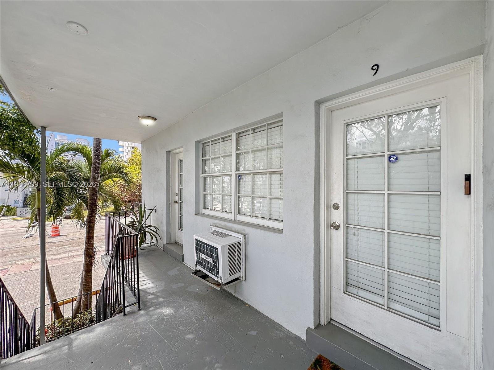 LINCOLN ROAD VILLAS EAST - Residential