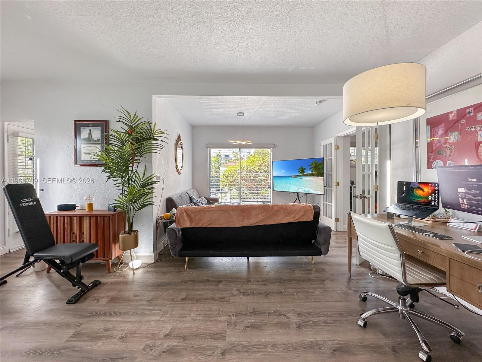 LINCOLN ROAD VILLAS EAST - Residential