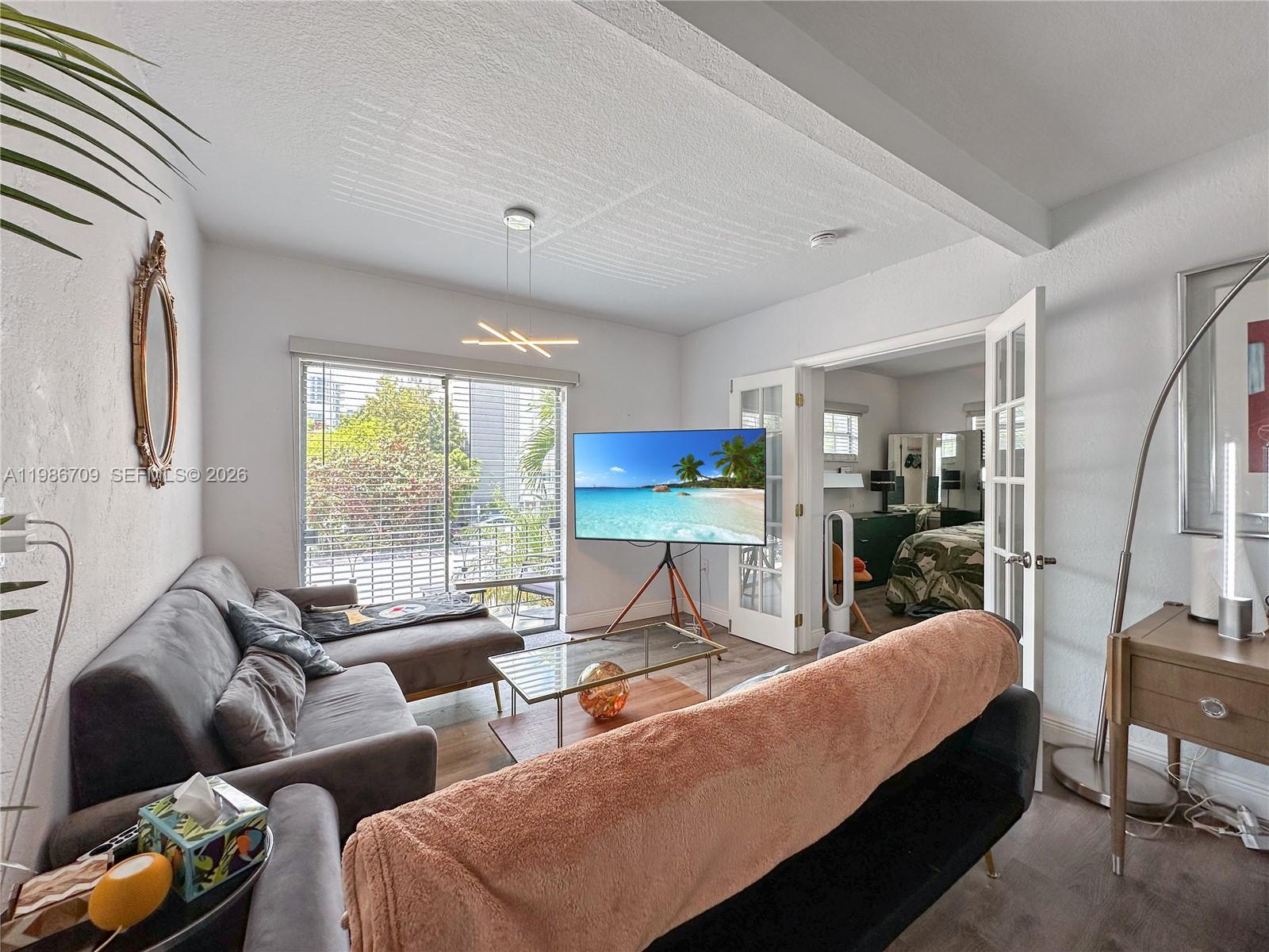 LINCOLN ROAD VILLAS EAST - Residential