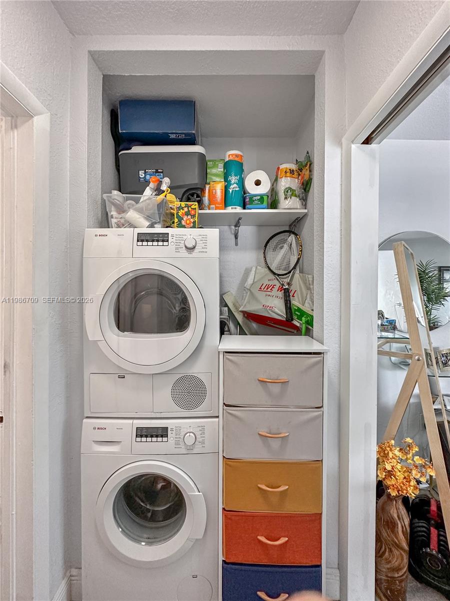 LINCOLN ROAD VILLAS EAST - Residential