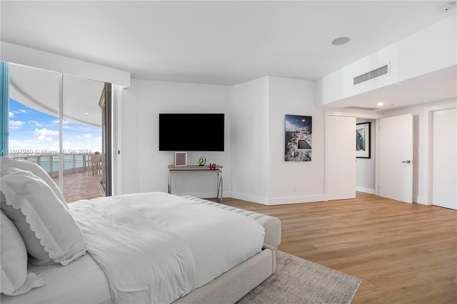 BRISTOL TOWER CONDO - Residential