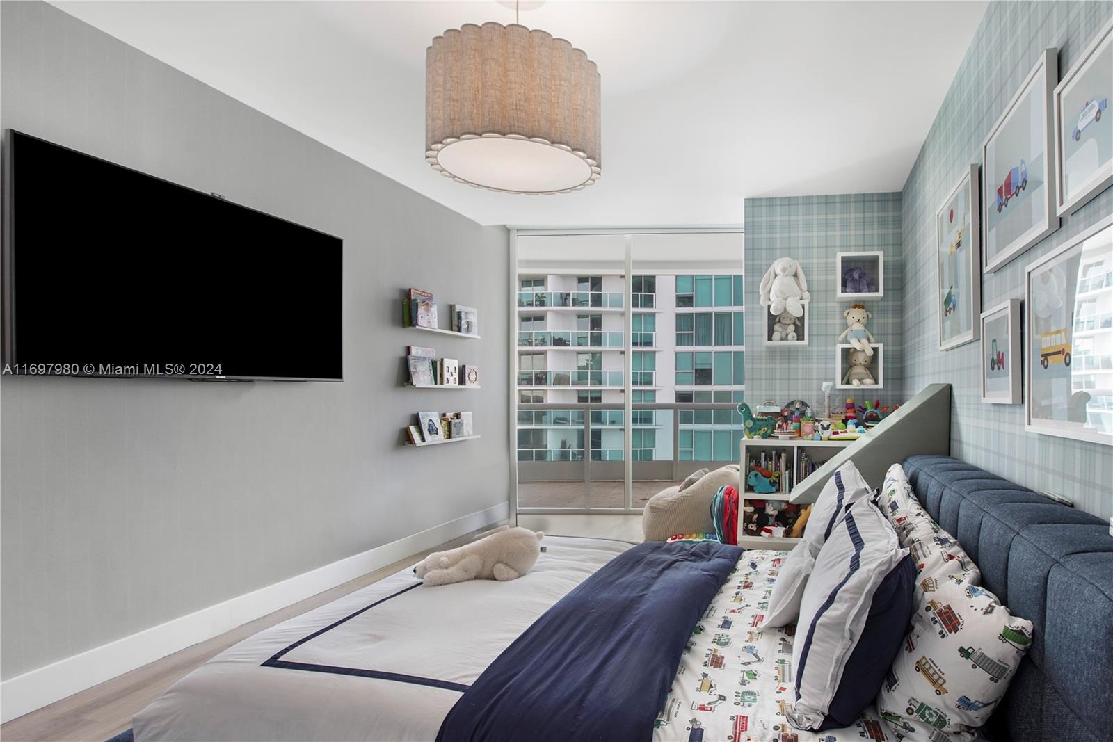 BRISTOL TOWER CONDO - Residential