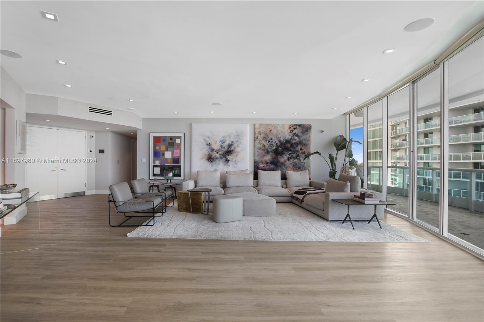 BRISTOL TOWER CONDO - Residential