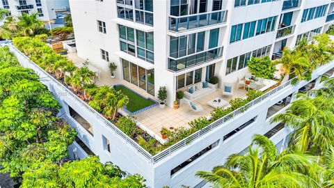 7929 West Dr 401 North Bay Village FL 33141