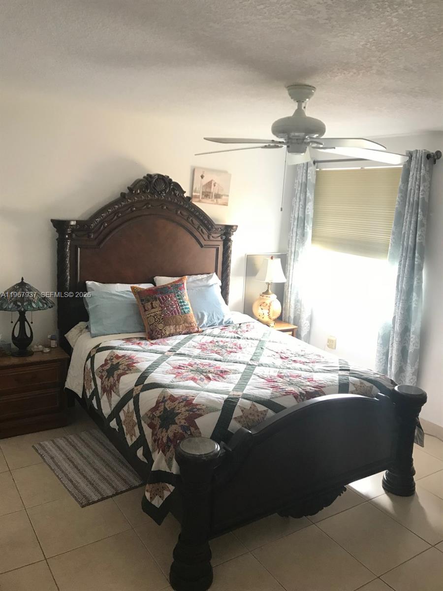 GABLES II TOWNHOMES CONDO - Residential Lease