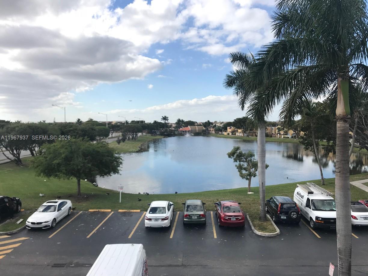 GABLES II TOWNHOMES CONDO - Residential Lease