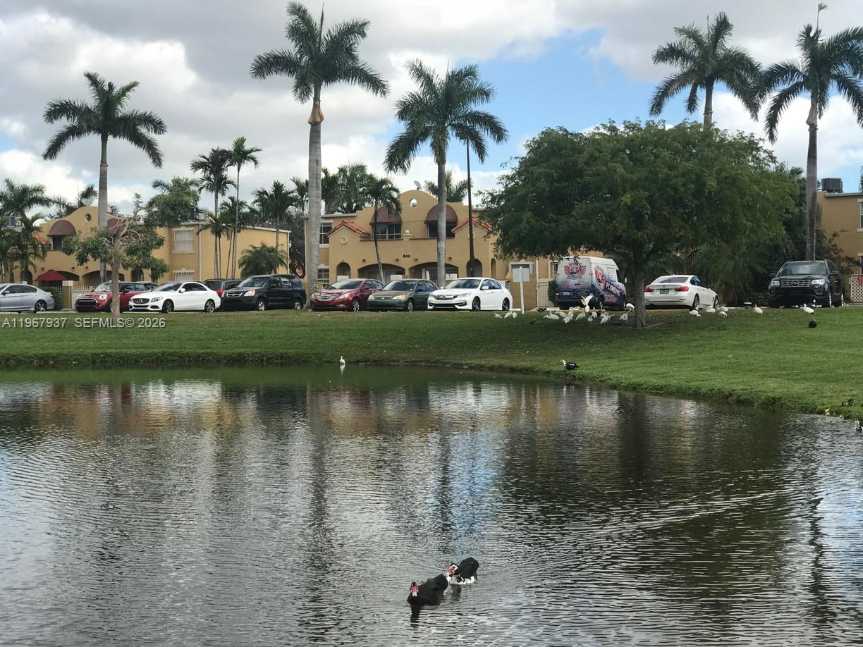 GABLES II TOWNHOMES CONDO - Residential Lease