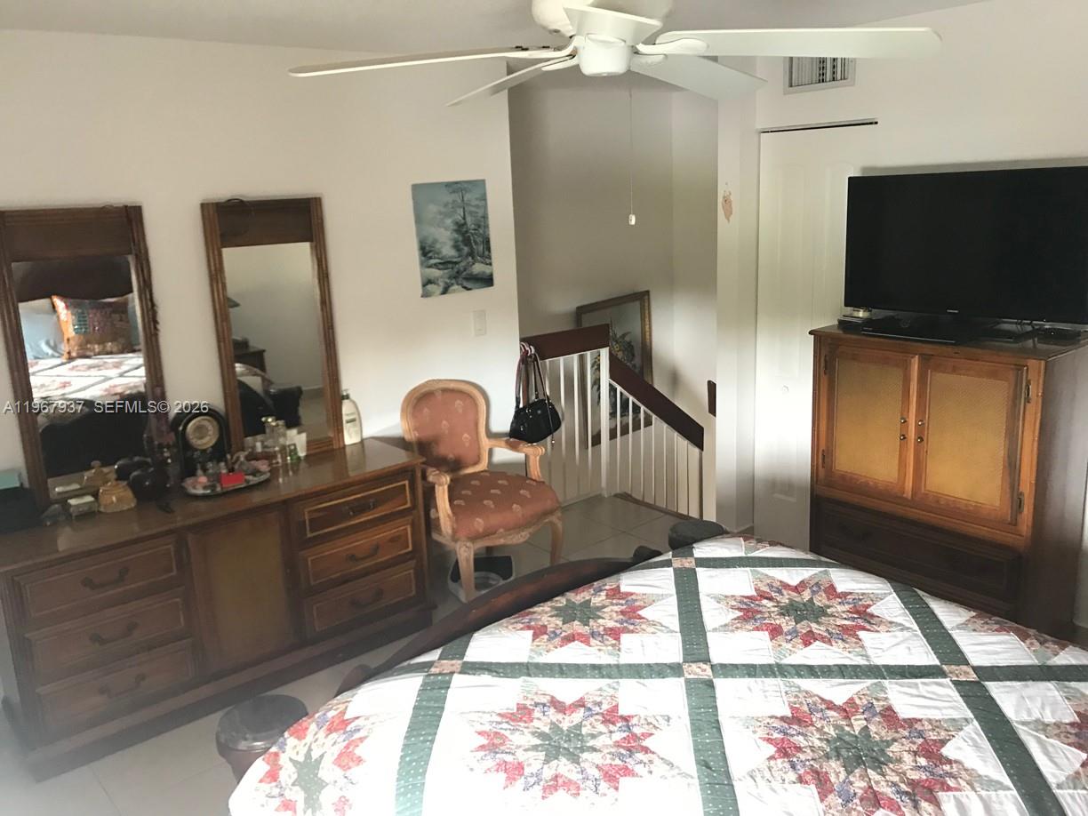 GABLES II TOWNHOMES CONDO - Residential Lease
