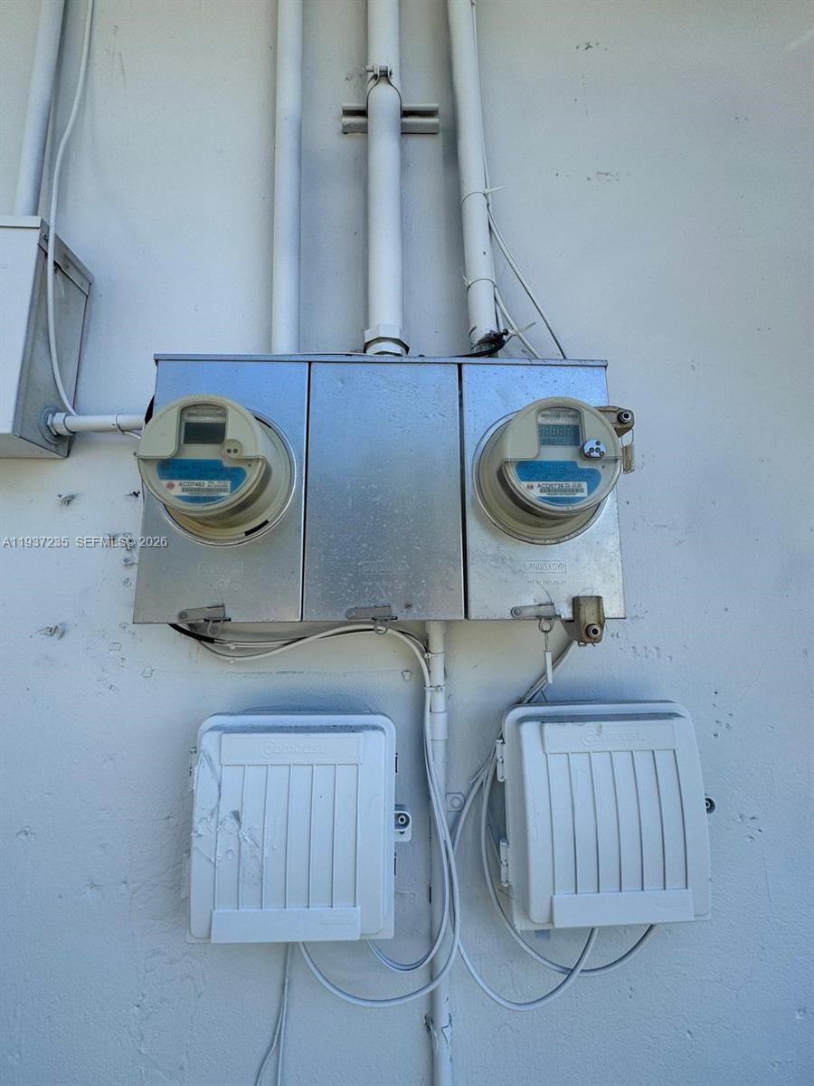 INDIANA PARK - Residential Income