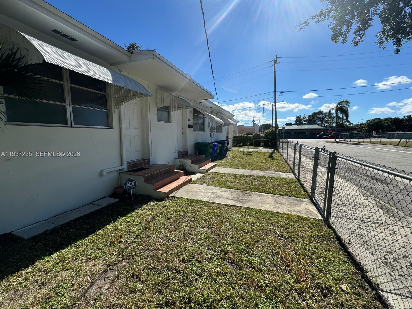 INDIANA PARK - Residential Income