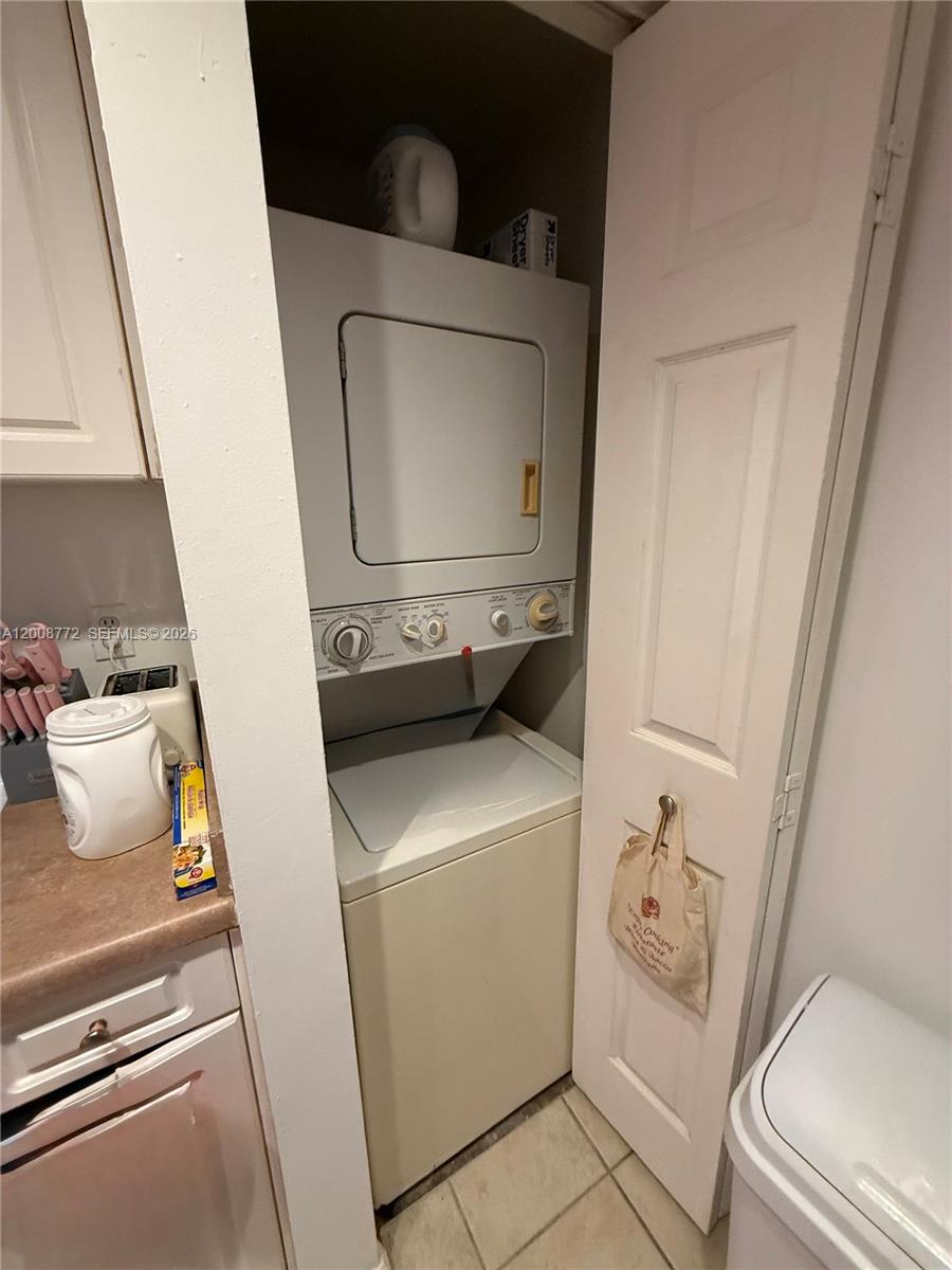 PORTO BELLAGIO CONDO - Residential