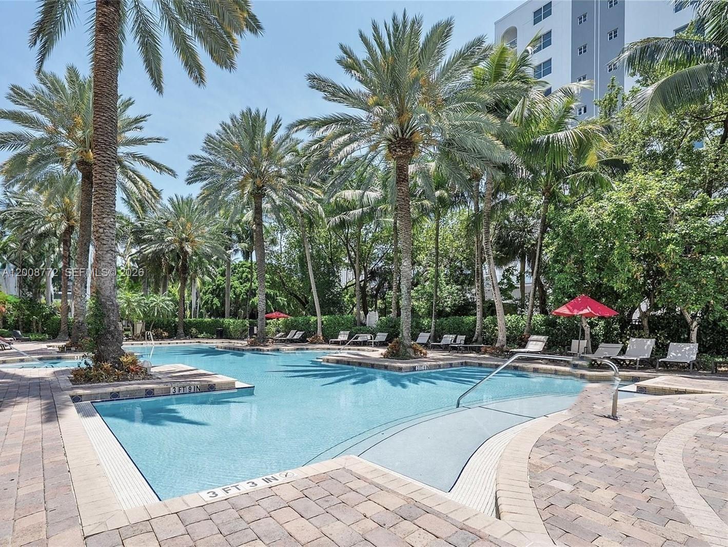 PORTO BELLAGIO CONDO - Residential