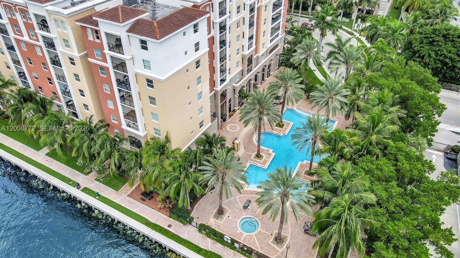 PORTO BELLAGIO CONDO - Residential