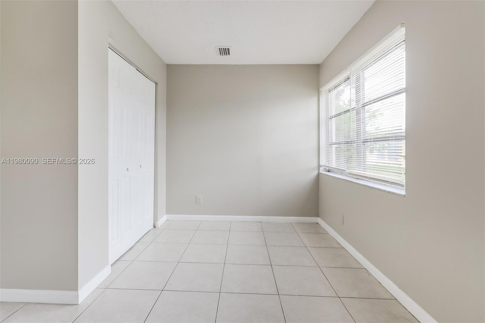 MAINLANDS OF TAMARAC LAKE - Residential Lease