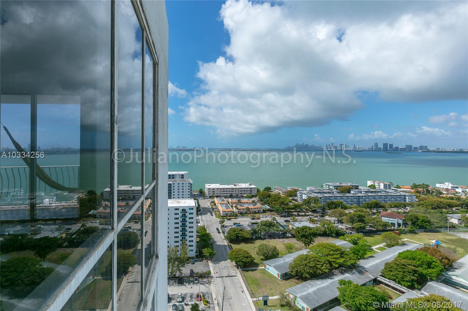 THE GRANDVIEW PALACE COND - Residential Lease