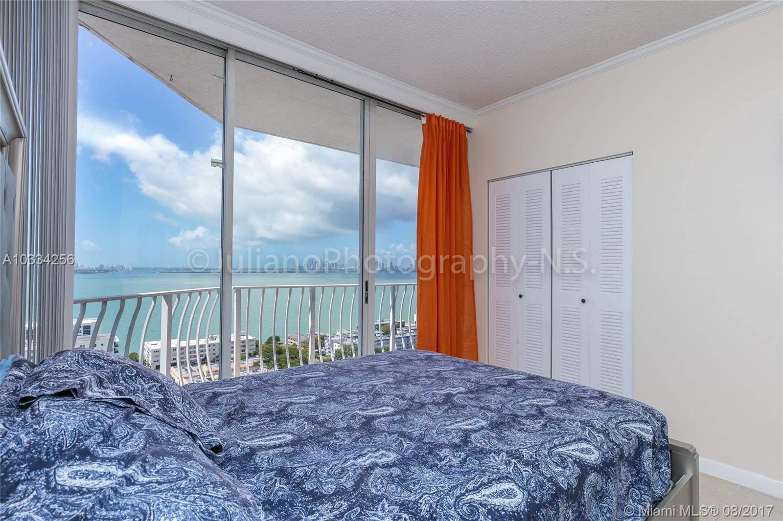 THE GRANDVIEW PALACE COND - Residential Lease