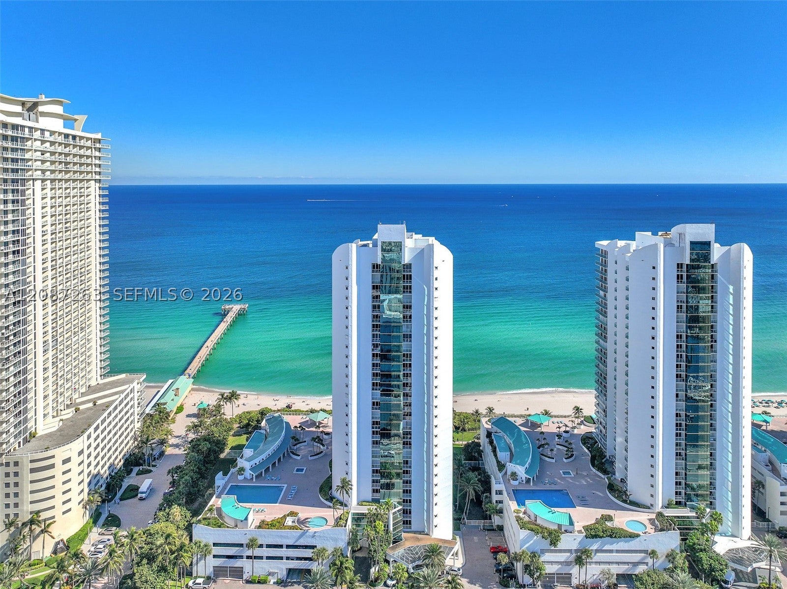 16485 Collins Ave 2136