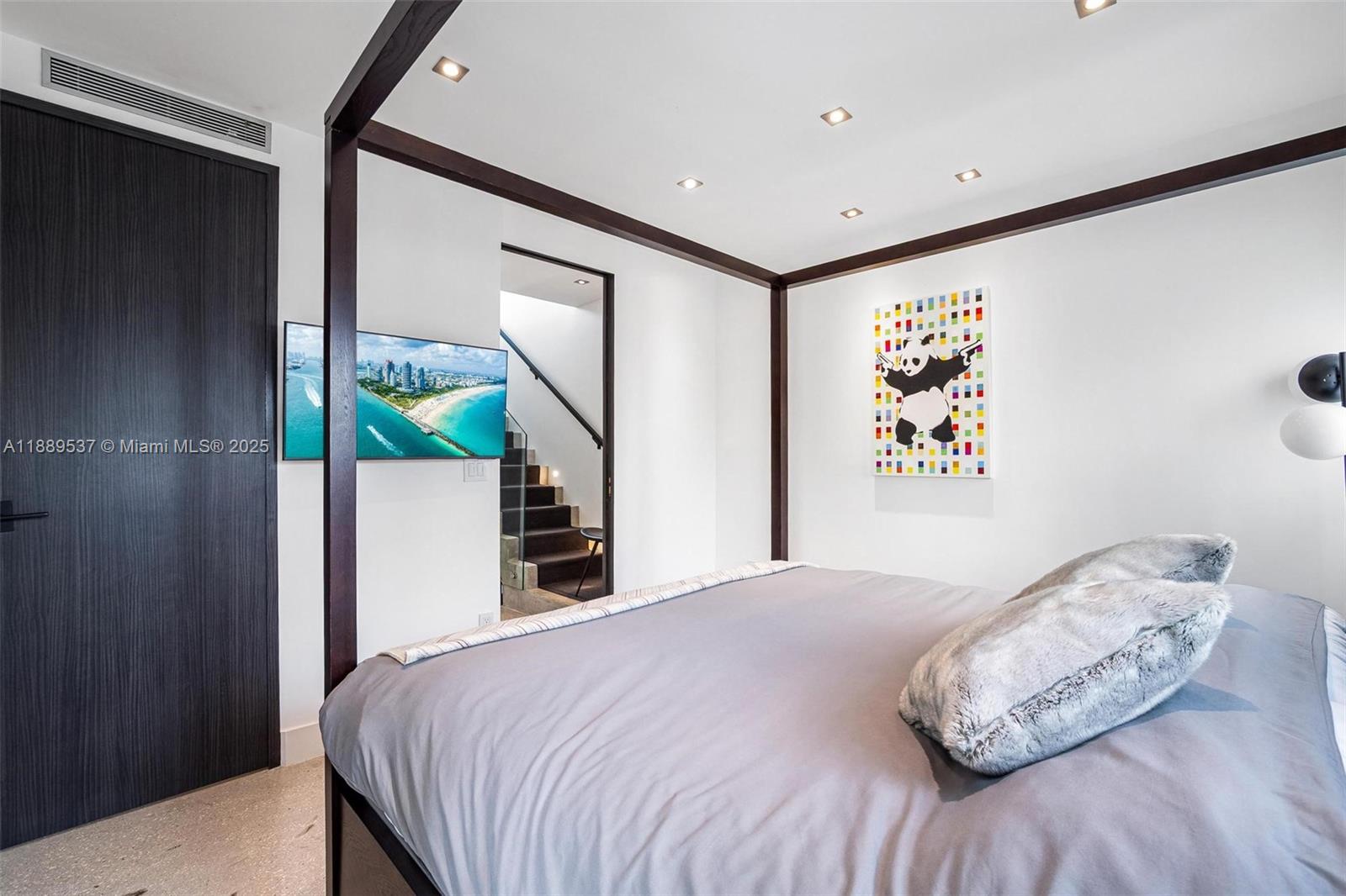 LENOX VILLAS CONDO - Residential