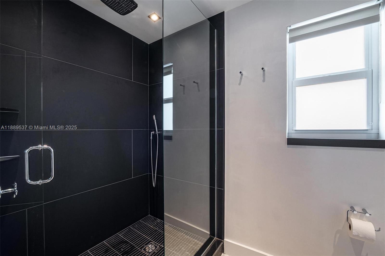 LENOX VILLAS CONDO - Residential