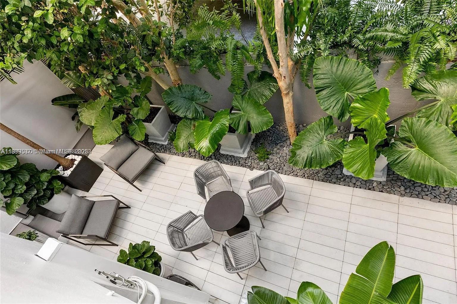 LENOX VILLAS CONDO - Residential