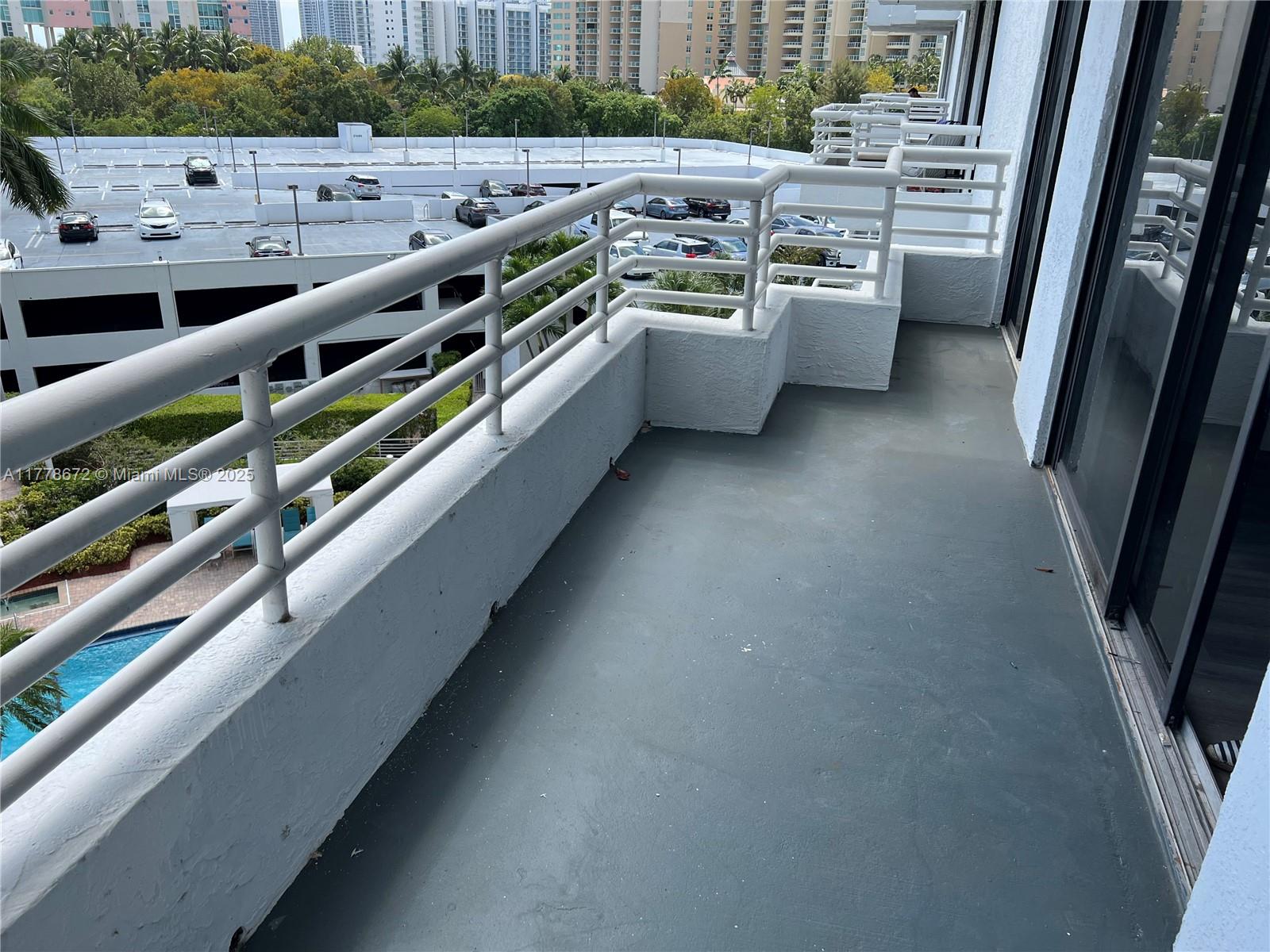 PARC CENTRAL AVENTURA EAS - Residential