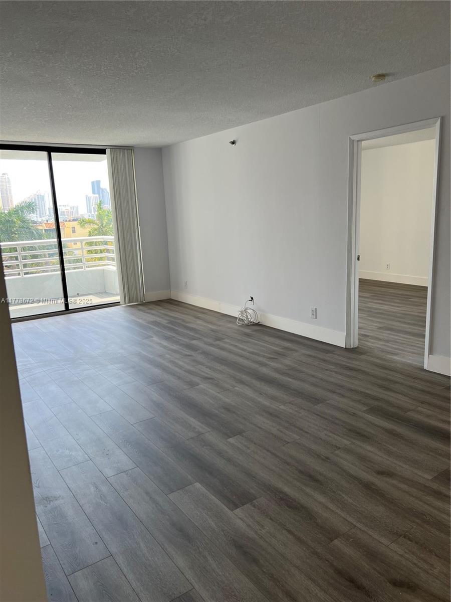 PARC CENTRAL AVENTURA EAS - Residential