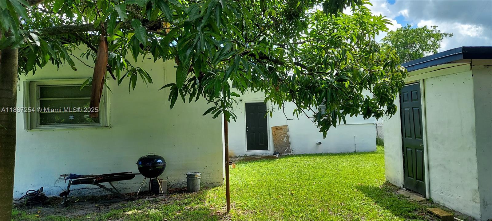 CARVER RANCHES - Residential