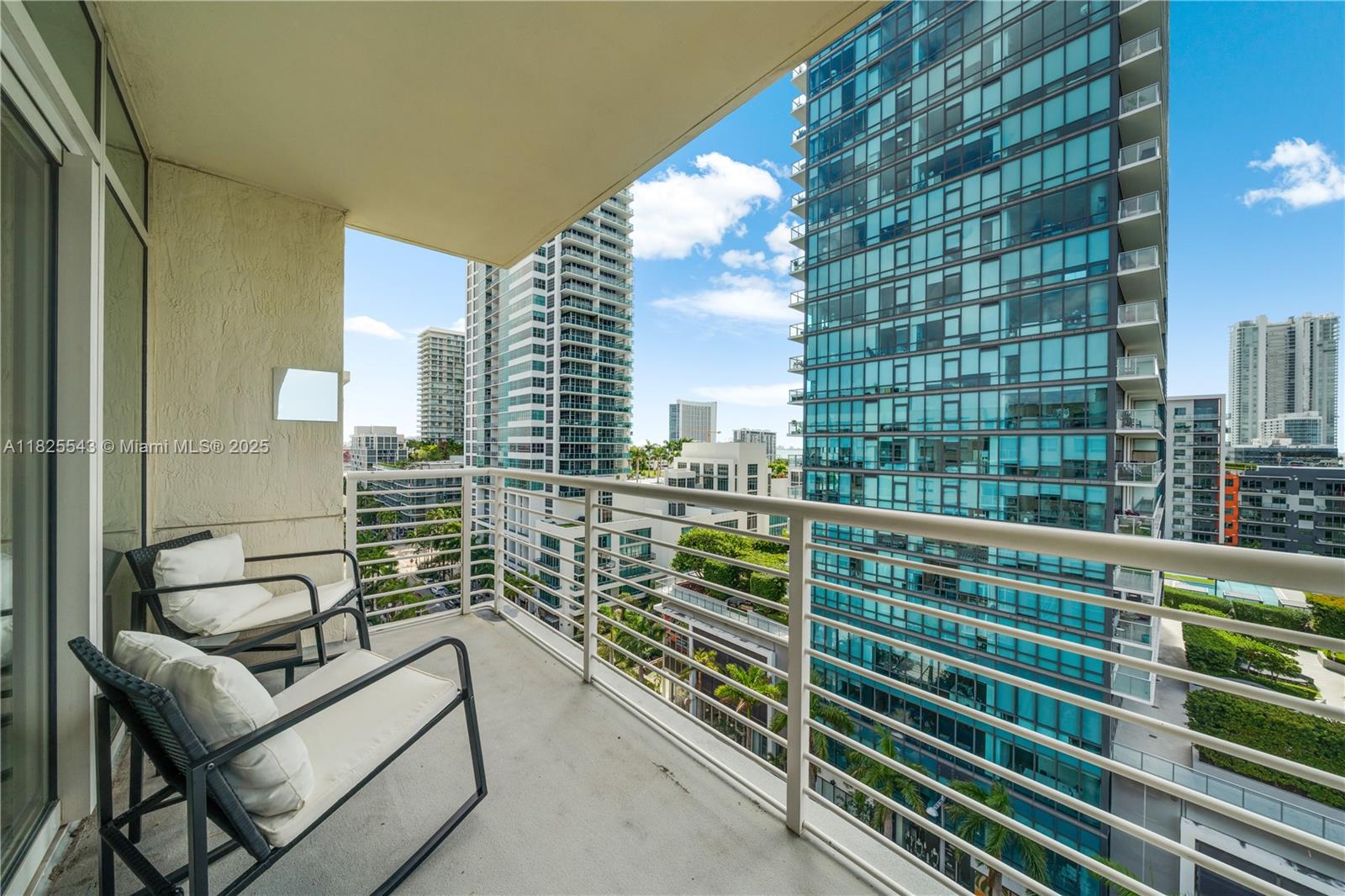 3250 NE 1st Ave 1016
