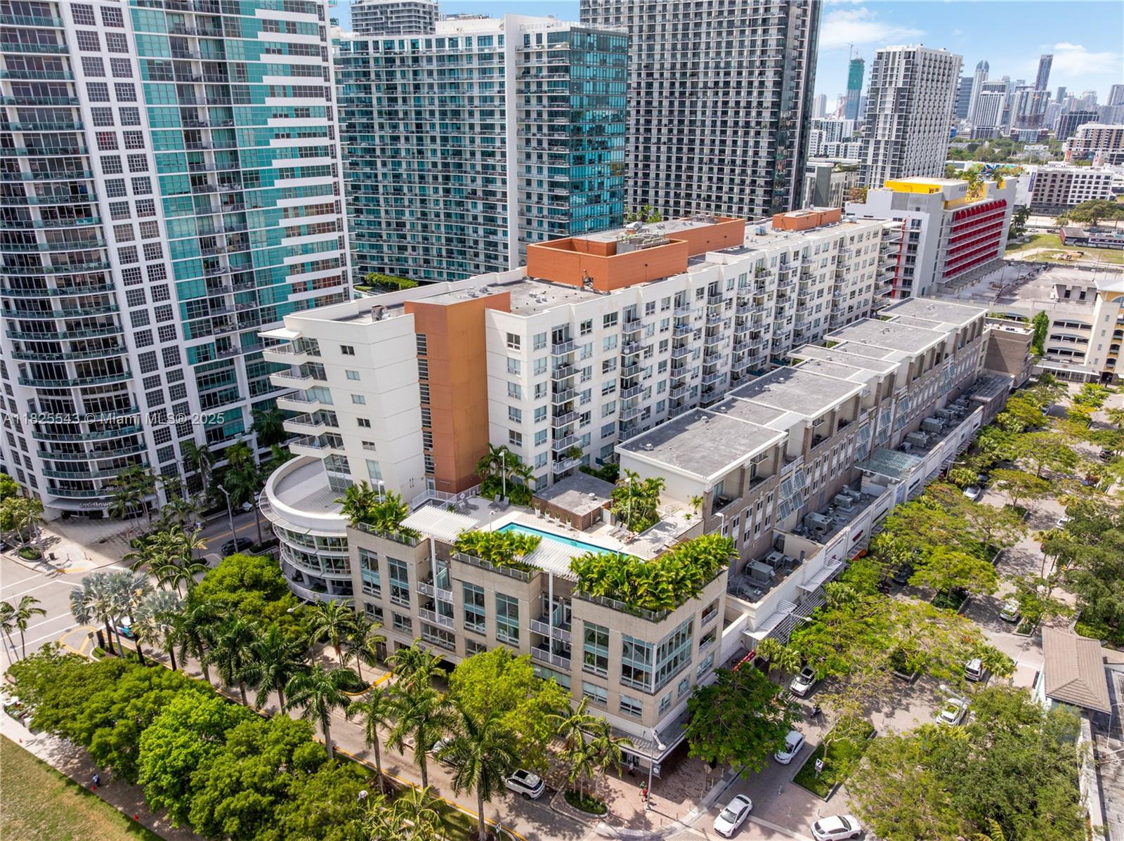 MIDBLOCK MIAMI CONDO - Residential Lease