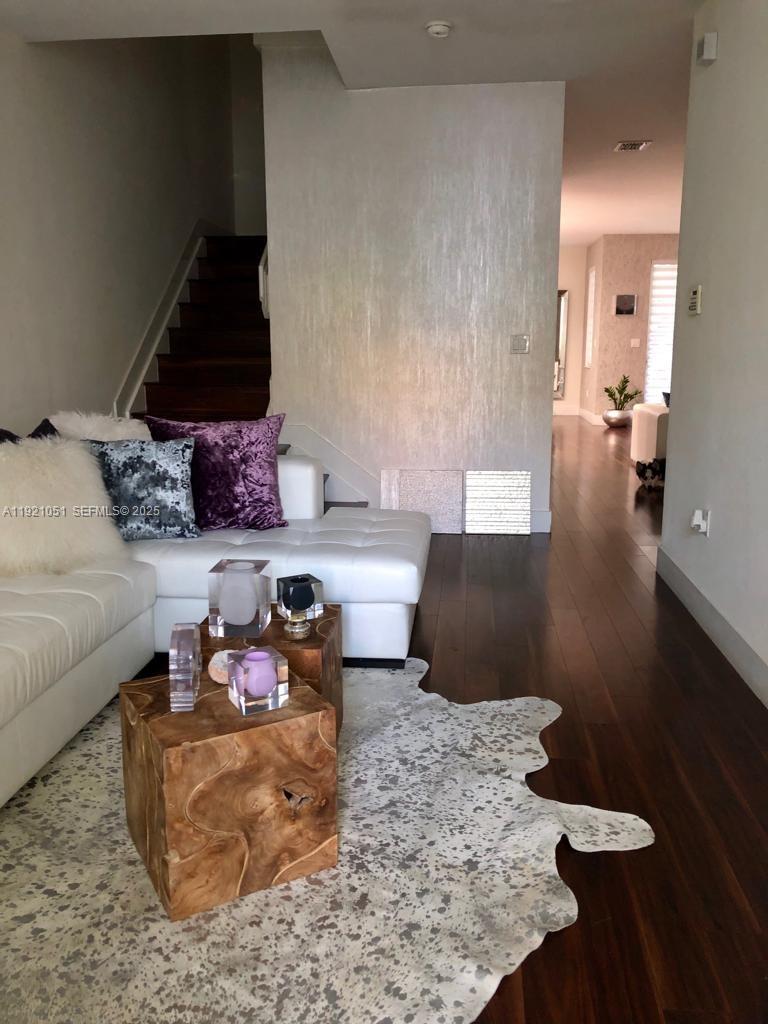 RESERVE AT DORAL WEST - Residential Lease