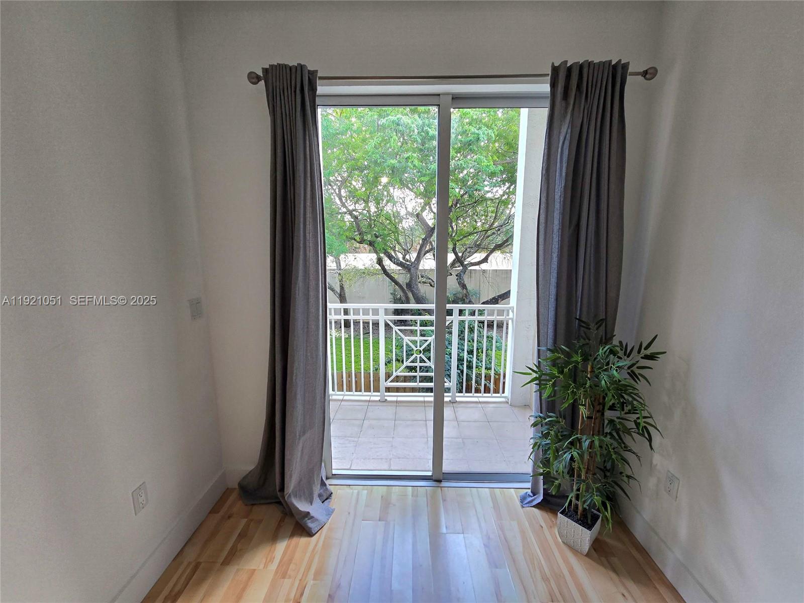 RESERVE AT DORAL WEST - Residential Lease