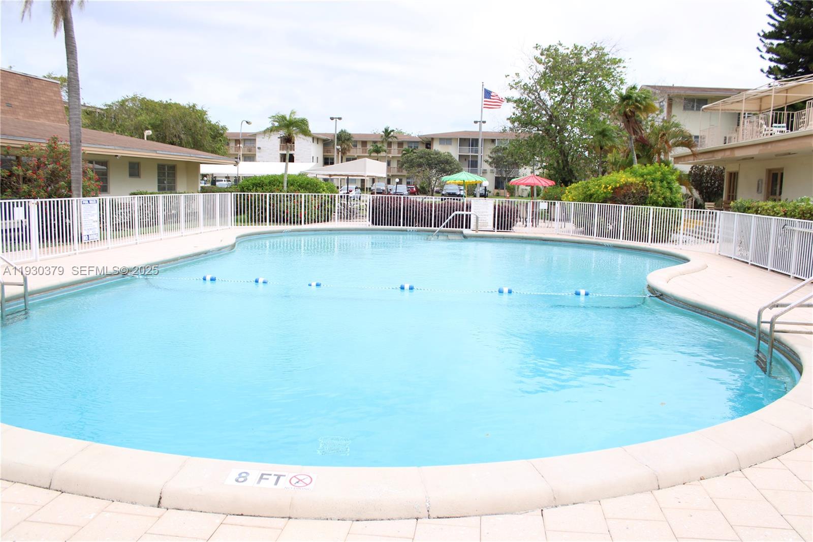 MAR-LEN GARDENS NO 10 COR - Residential