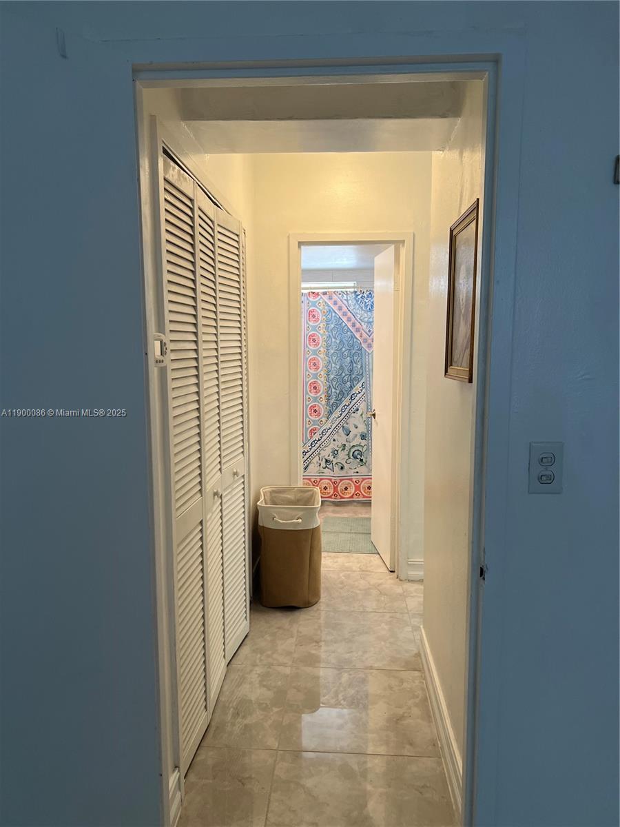 LINCOLN TOWERS CONDO - Residential Lease