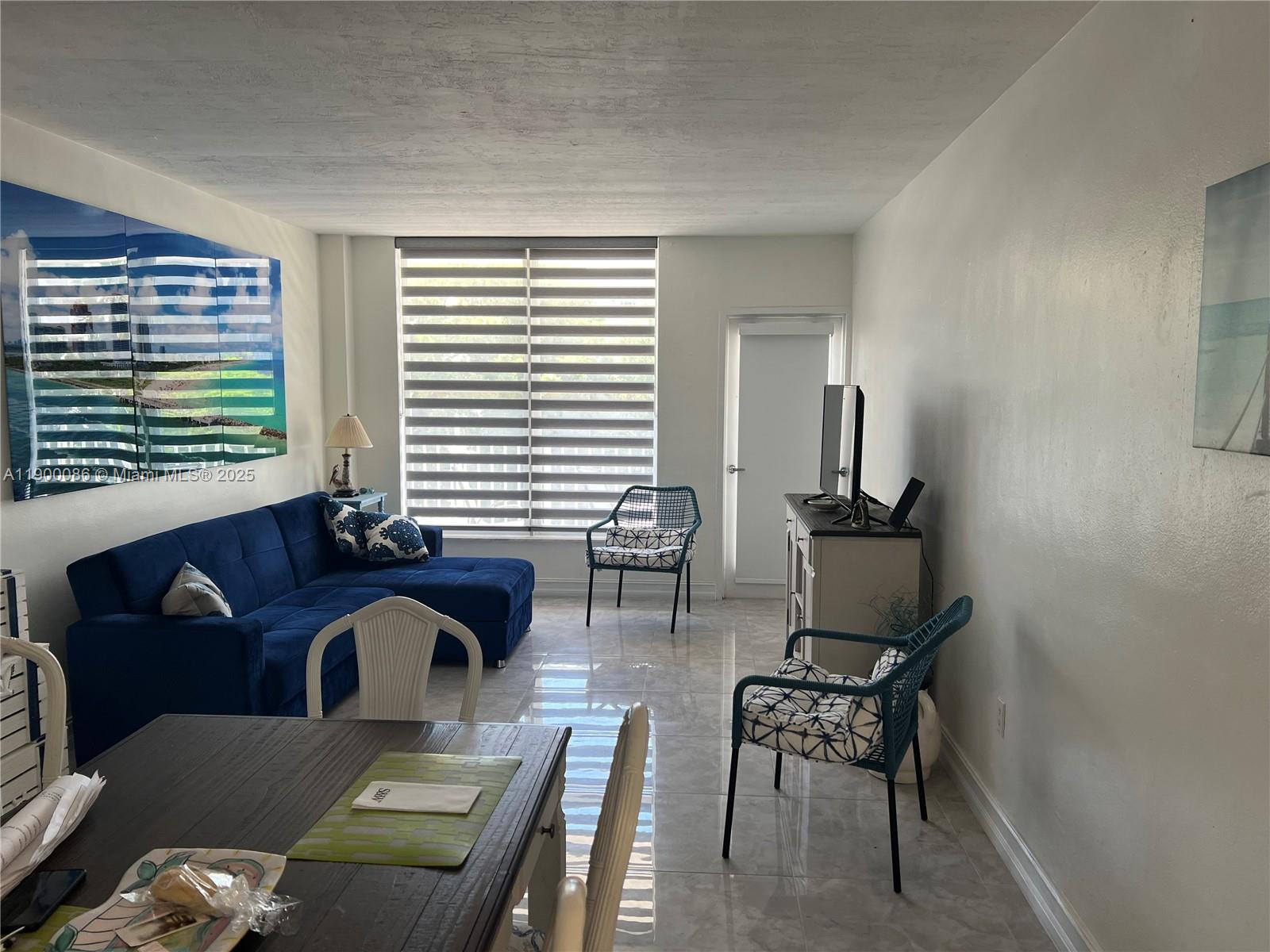 LINCOLN TOWERS CONDO - Residential Lease