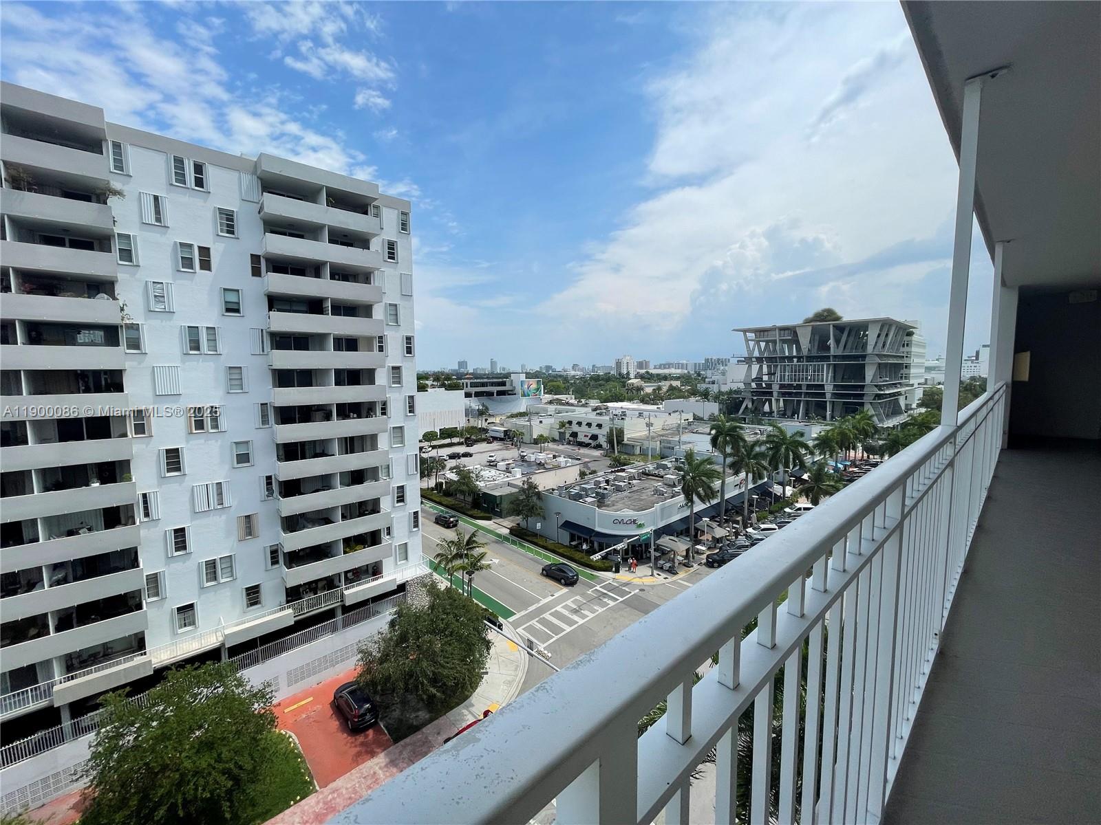 LINCOLN TOWERS CONDO - Residential Lease