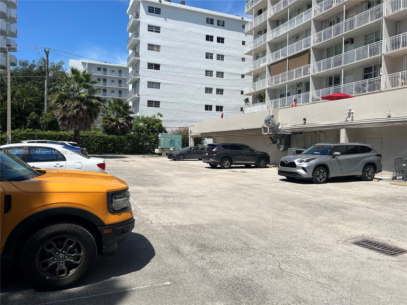 LINCOLN TOWERS CONDO - Residential Lease